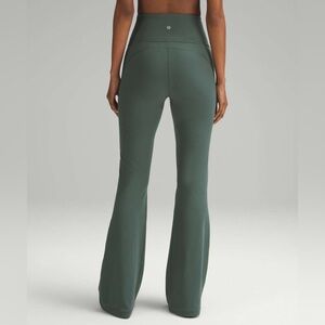Lululemon Groove Super-High-Rise Flared Leggings Pant Nulu Dark Forest Size 12‎